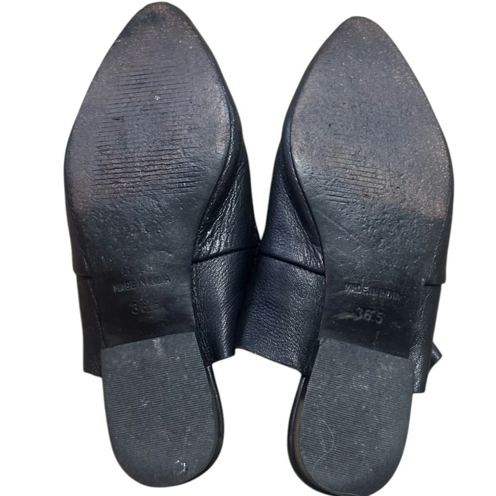 Free People Sienna Leather Ruffle Pointed Toe Flat Mules Black Womens Size 6.5 - Picture 5 of 7